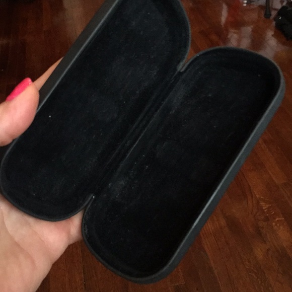 Hush puppies eyewear Case - Picture 6 of 6